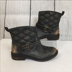 Lucky Brand Ankle Weathered Boot